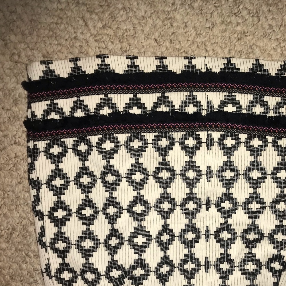 Tribal Skirt - Picture 4 of 4